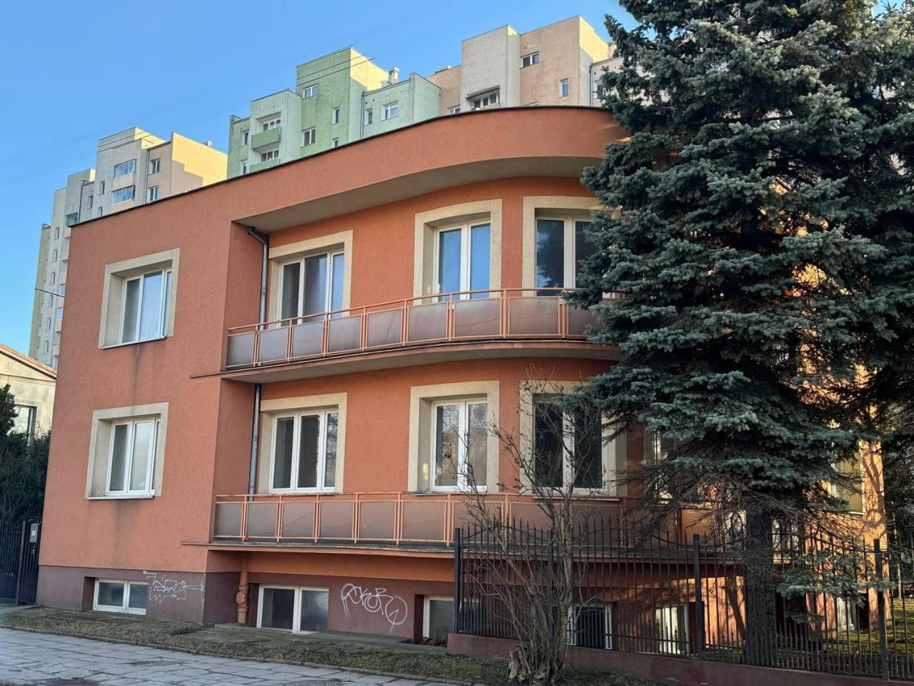 Hostel Harmonia Varşovia Exterior foto